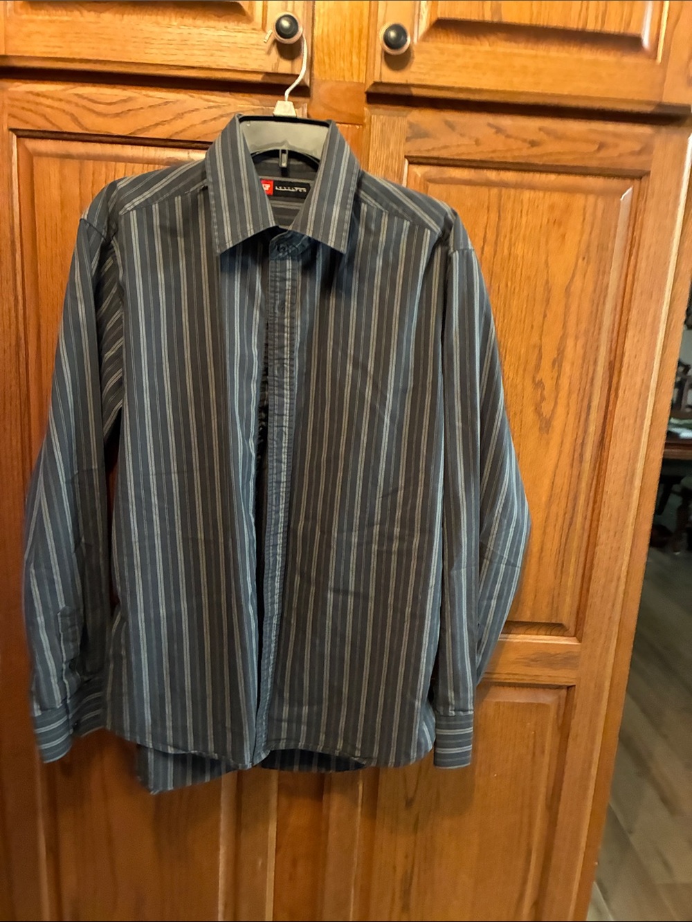 Men’s Striped Long-Sleeve Dress Shirt - Black & Gray size XL
